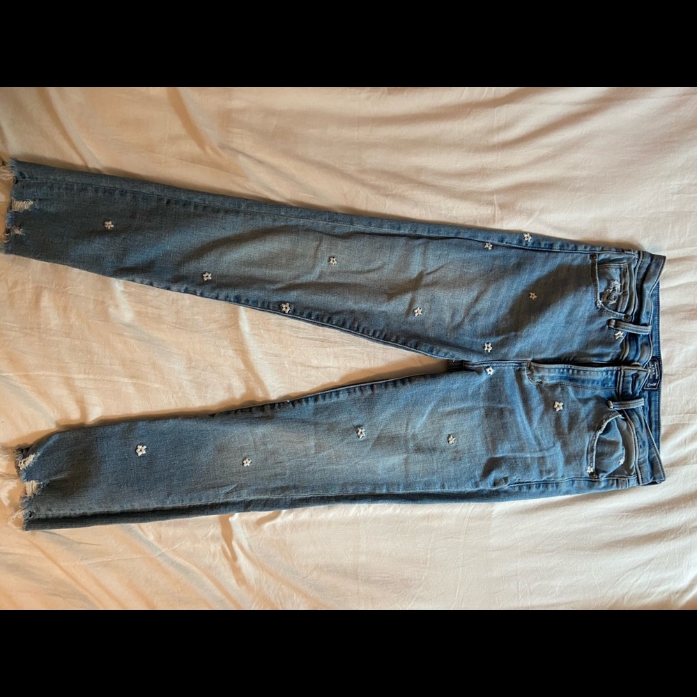 Abercrombie & Fitch High Rise Star Ankle Jeans!